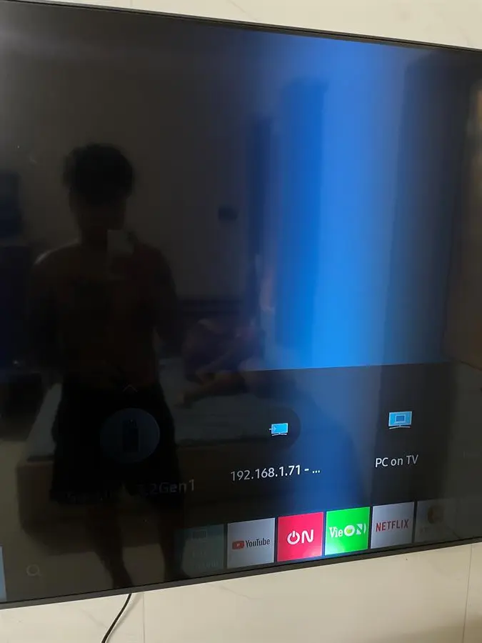 Khách hàng review Smart Tivi Samsung 4K Crystal UHD 60 inch UA60AU8100 2