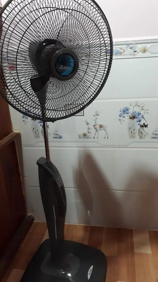 Khách hàng review Quạt treo tường Mitsubishi Electric 3 cánh W16-RV 48W 3