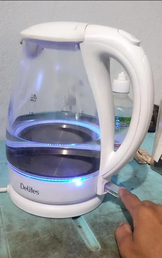 Khách hàng review Bình đun siêu tốc Delites 1.8 lít ST18G02 8