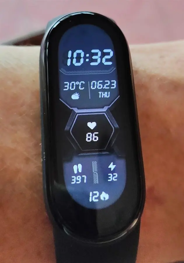 Khách hàng review Vòng đeo tay thông minh Mi Band 6 Đen 17