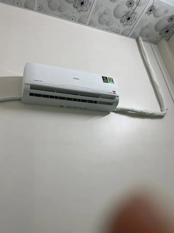 Khách hàng review Máy lạnh Aqua Inverter 1 HP AQA-KCRV10TR 6