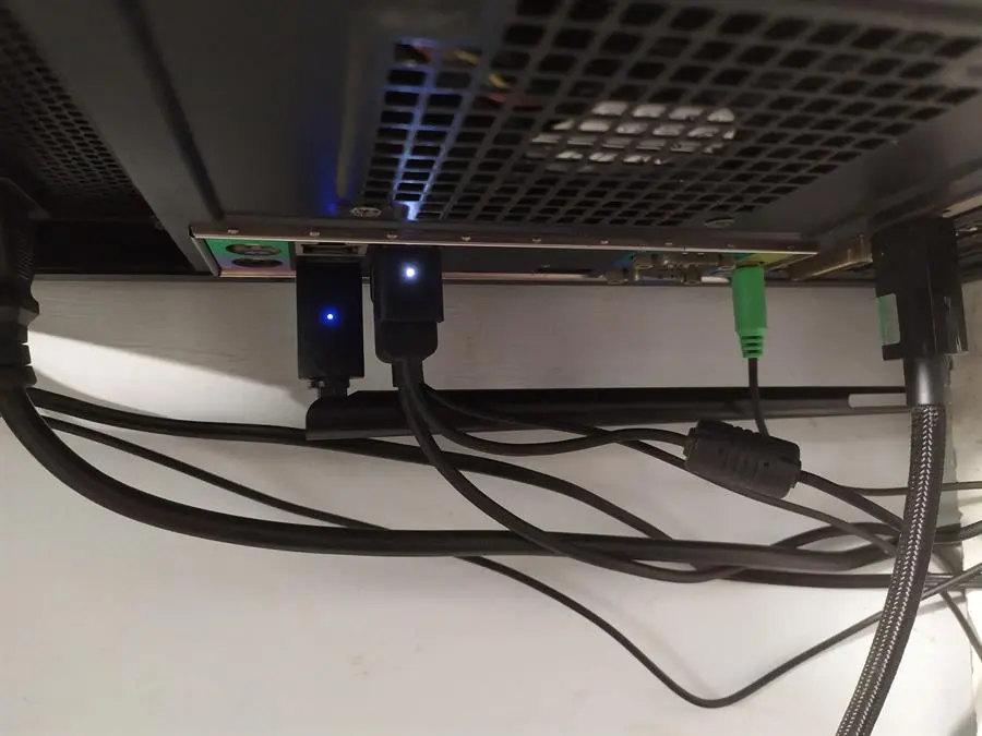 Khách hàng review USB Wifi AC650 Mbps Totolink A650UA 2