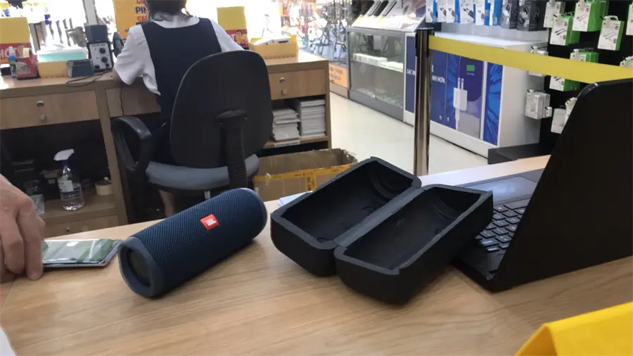 Khách hàng review Loa Bluetooth JBL Flip 5 2