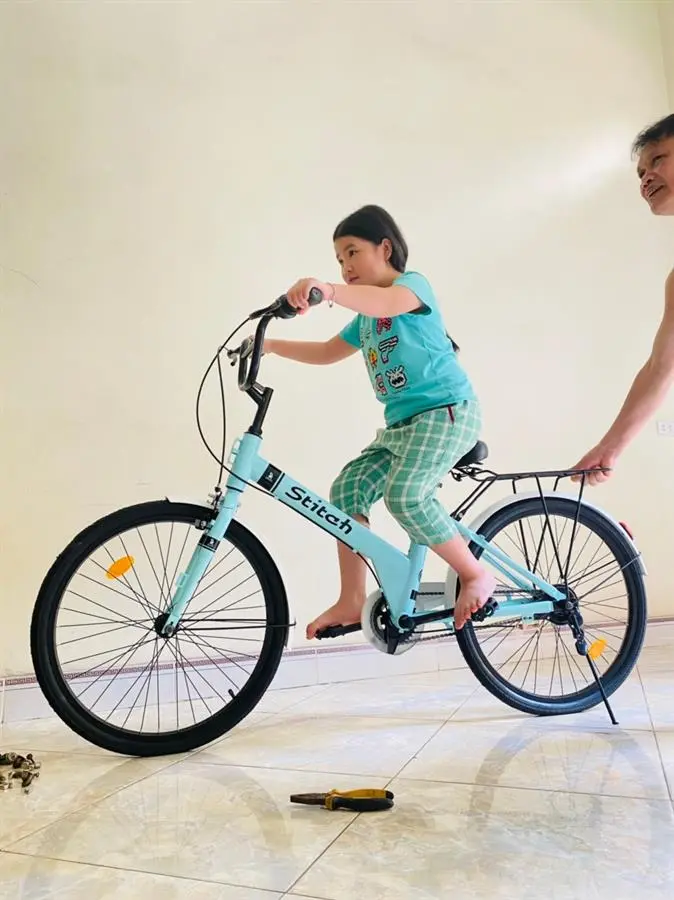 Khách hàng review Xe Đạp Trẻ Em Stitch Roman JK2401 24 inch 1