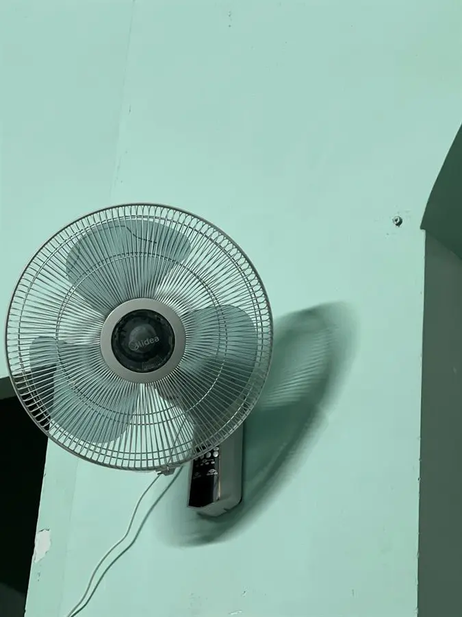 Khách hàng review Quạt treo tường Midea 3 cánh FW40-15VFR 45W 5