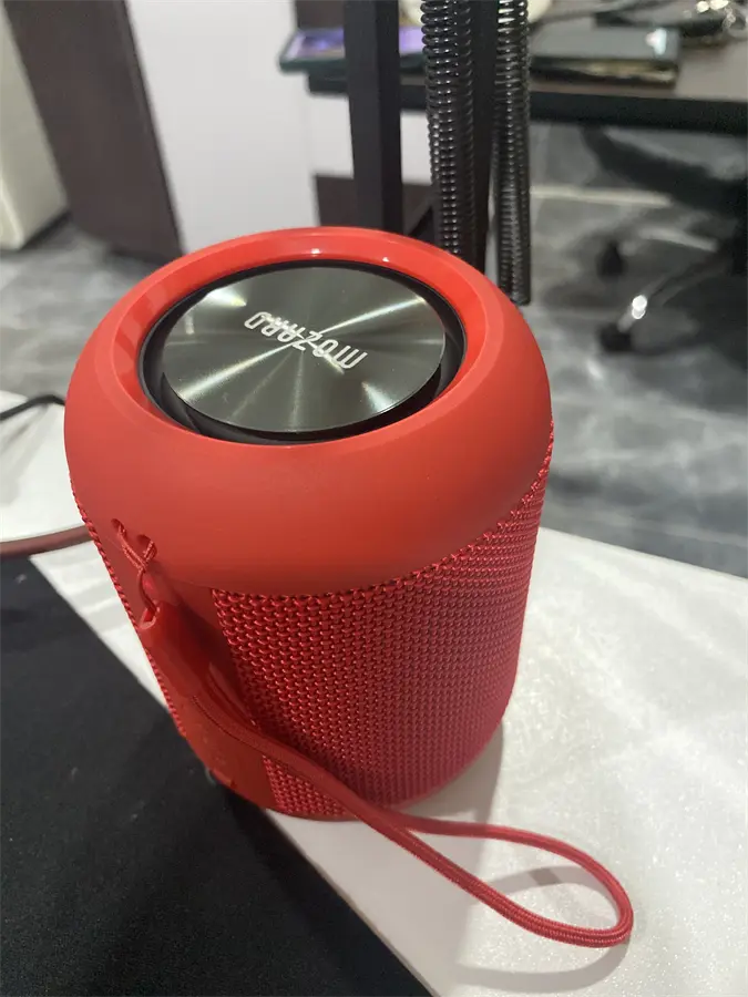 Khách hàng review Loa Bluetooth Mozard E7 5