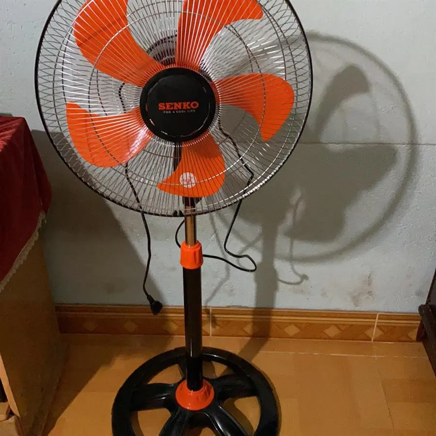 Khách hàng review Quạt đứng Senko 5 cánh DTS1609 60W 22