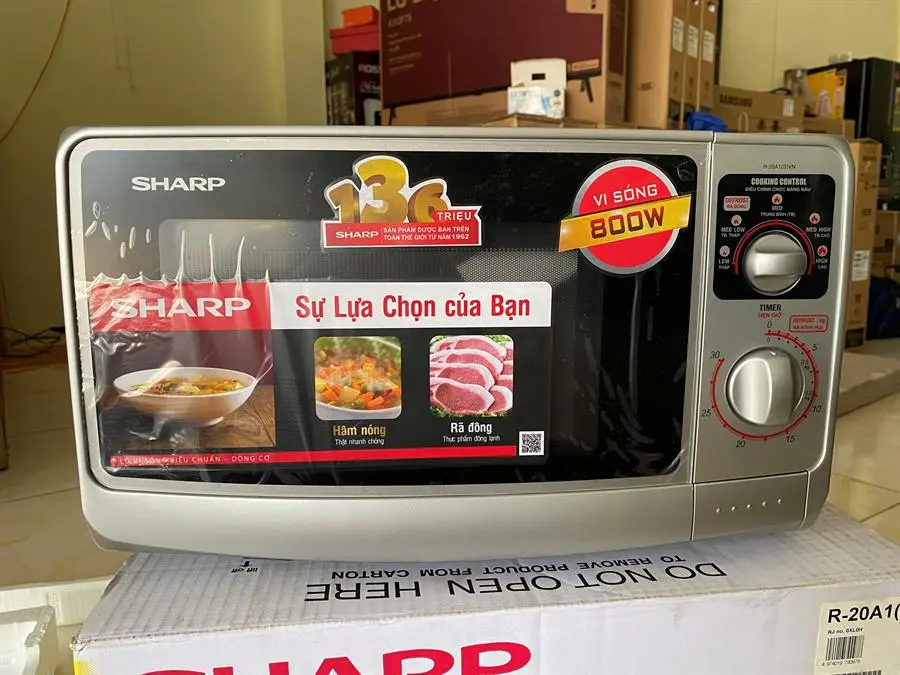 Khách hàng review Lò vi sóng Sharp R-20A1(S)VN 22 lít 9