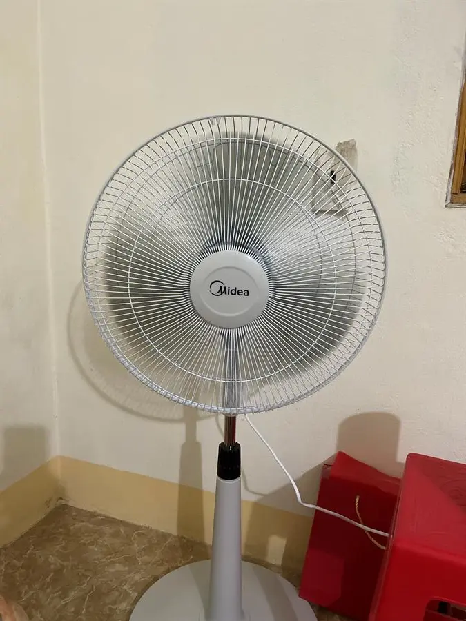 Khách hàng review Quạt lửng Midea 3 cánh FTS40-17VD 36W 6