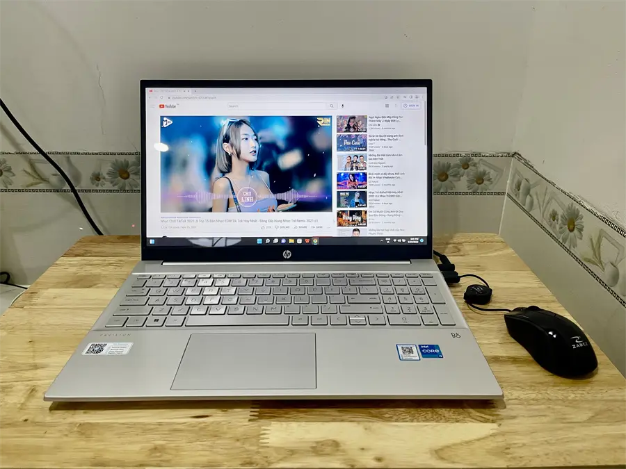 Khách hàng review Laptop HP Pavilion 15 eg0541TU i3 1125G4/4GB/512GB/Win11 (4P5G8PA) 2