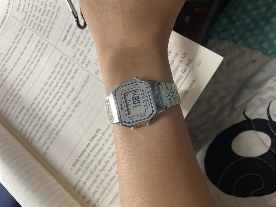 Khách hàng review Đồng hồ CASIO Vintage 28.5 mm Unisex LA680WA-7DF 5