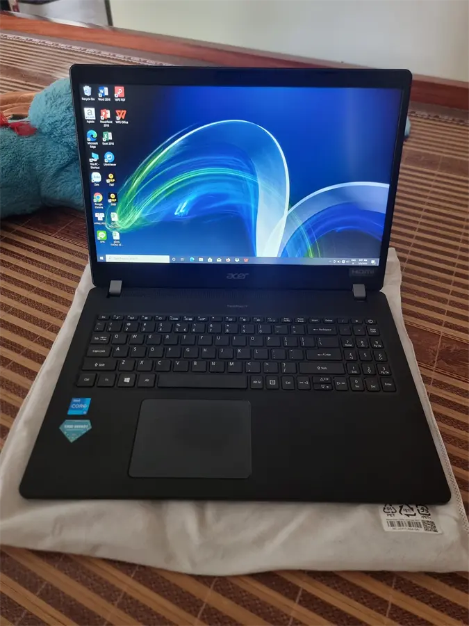 Khách hàng review Laptop Acer TravelMate TMP215 53 50CP i5 1135G7/8GB/512GB/Win10 Pro (NX.VPRSV.01Y) 2