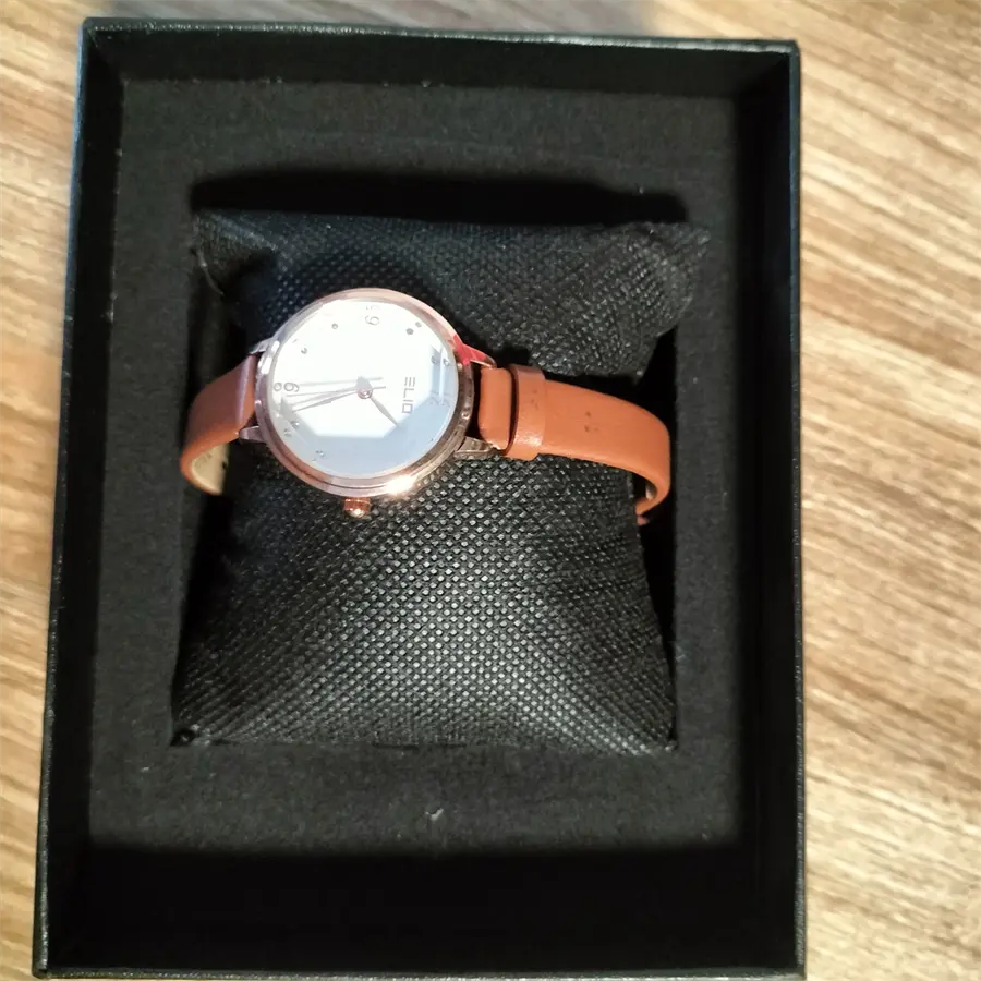 Khách hàng review Đồng hồ ELIO Nắng Xuân 29 mm Nữ EL039-01 2