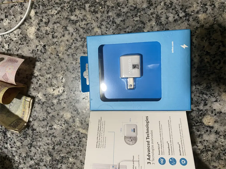 Khách hàng review Adapter Sạc Type C PD 20W Anker PowerPort III Nano A2633 20