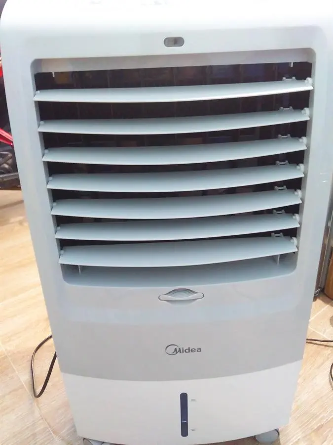 Khách hàng review Quạt điều hòa Midea AC120-15F 60W 4