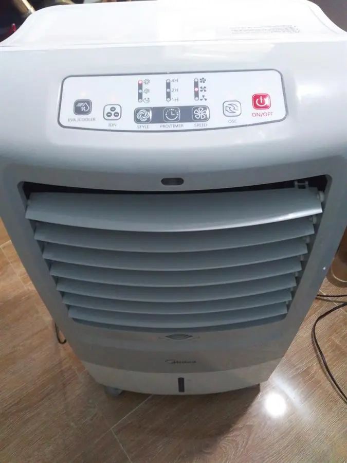 Khách hàng review Quạt điều hòa Midea AC120-15F 60W 5