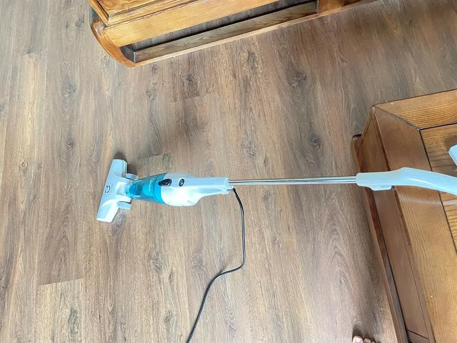 Khách hàng review Máy hút bụi cầm tay Midea MVC-SC861B 15