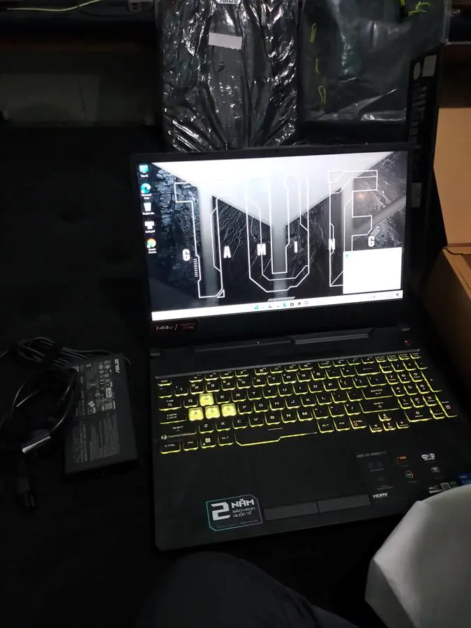 Khách hàng review Laptop Asus TUF Gaming F15 FX506HC i5 11400H/8GB/512GB/4GB RTX3050/144Hz/Win11 (HN144W) 5
