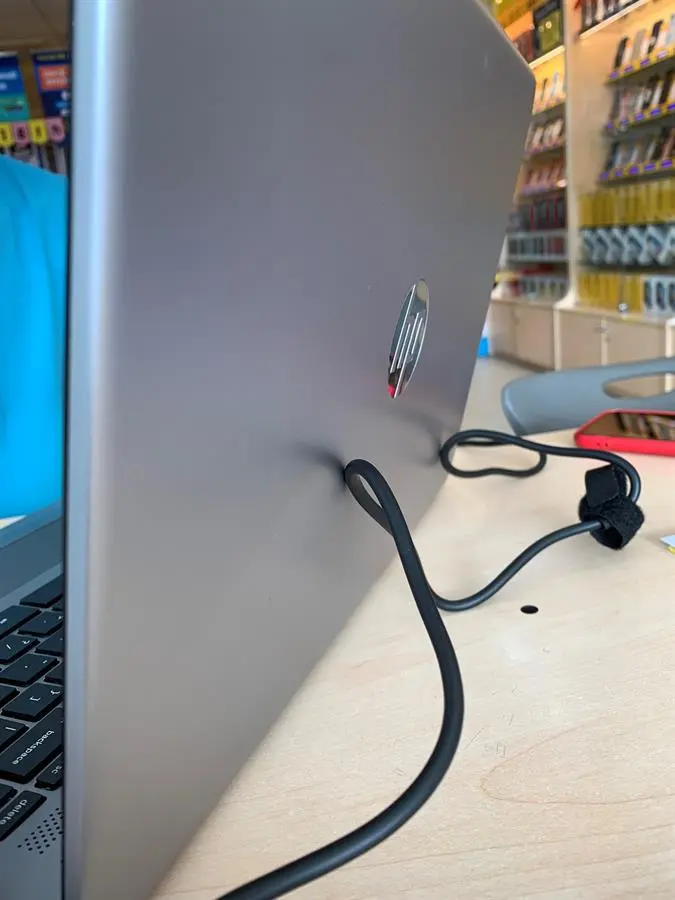 Khách hàng review Laptop HP 245 G8 R3 5300U/4GB/256GB/Win11 (63T27PA) 5