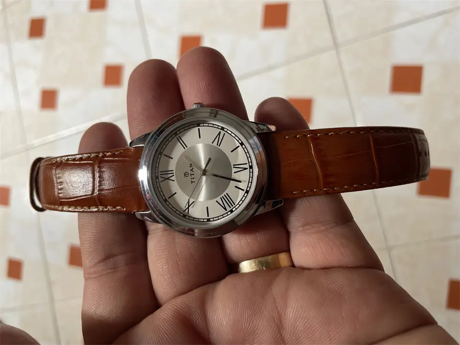 Khách hàng review Đồng hồ TITAN 48 mm Nam 1735SL01 2
