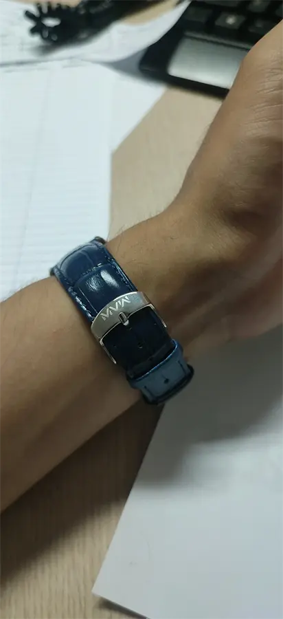 Khách hàng review Đồng hồ MVW 42 mm Nam ML063-01 3