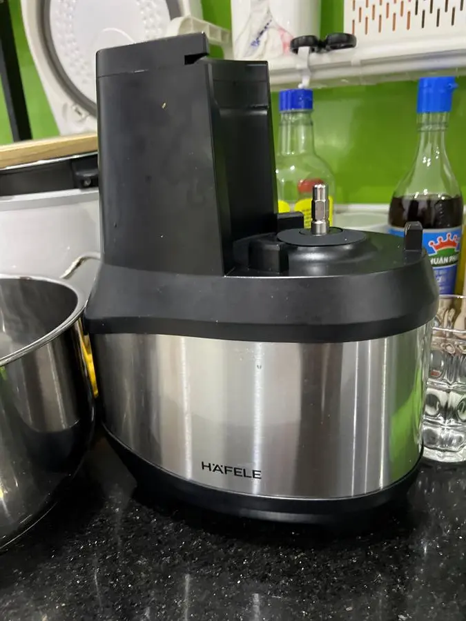 Khách hàng review Máy ép chậm Hafele JE230-BL (535.43.531) 19