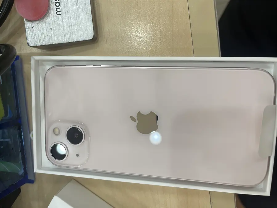 Khách hàng review Điện thoại iPhone 13 128GB 51