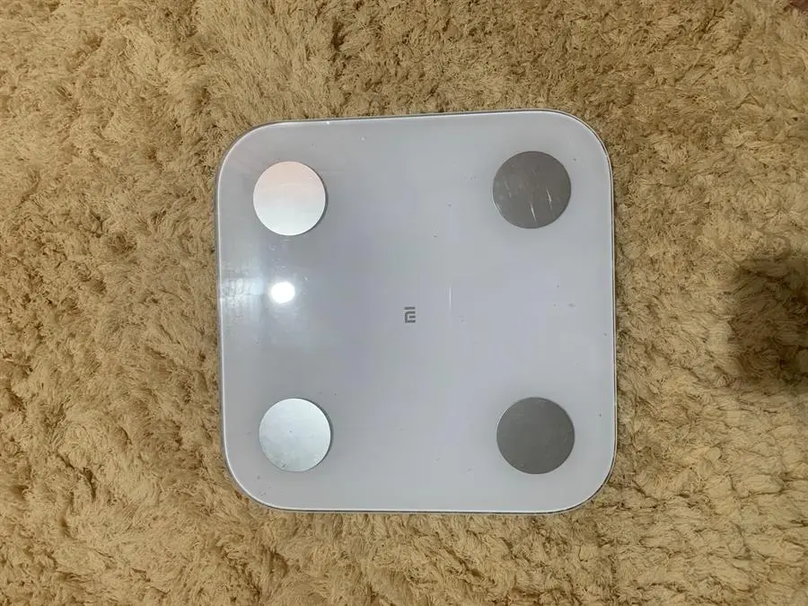 Khách hàng review Cân thông minh Xiaomi Mi Body Composition Scale 2 (NUN4048GL) 1
