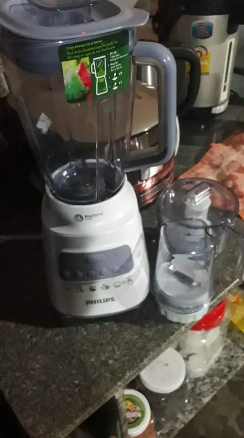 Khách hàng review Máy xay sinh tố đa năng Philips HR2223/00 36