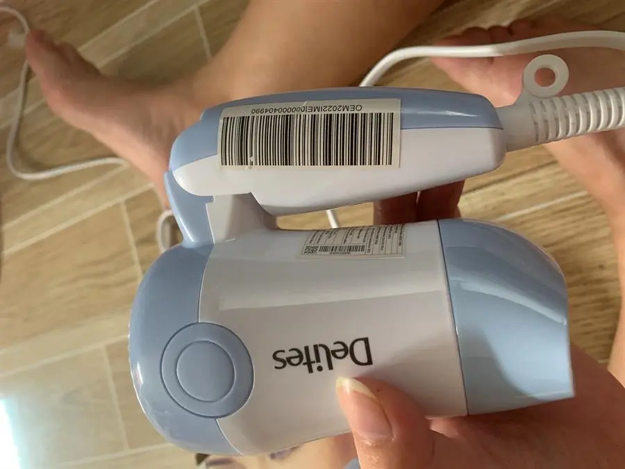 Khách hàng review Máy sấy tóc 1000W Delites MST01 EMC BL 4