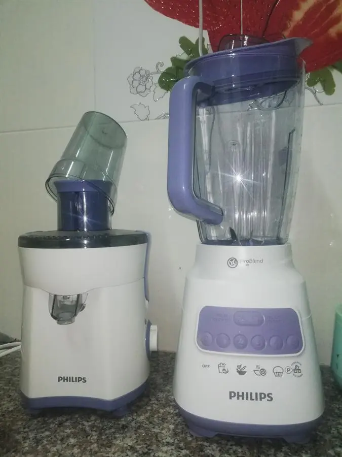 Khách hàng review Máy xay sinh tố đa năng Philips HR2221/00 12