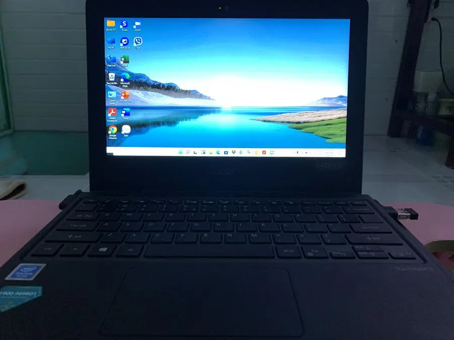 Khách hàng review Laptop Acer TravelMate B3 TMB311 31 P49D N5030/4GB/256GB/Win11 (NX.VNFSV.005) 7