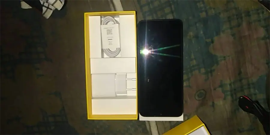 Khách hàng review Điện thoại POCO C40 25