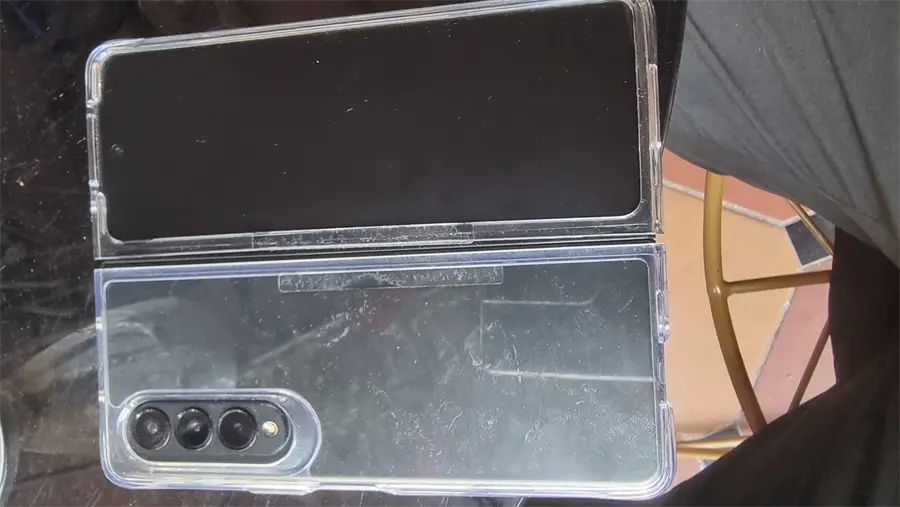 Khách hàng review Điện thoại Samsung Galaxy Z Fold3 5G 256GB 2
