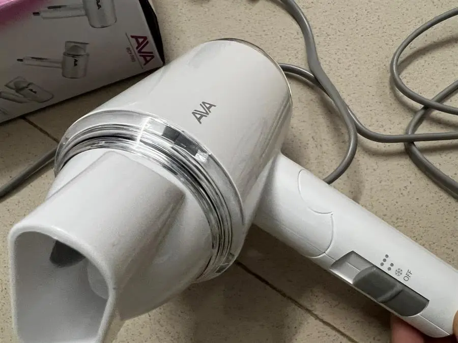 Khách hàng review Máy sấy tóc 1100W AVA RCY-7022 5
