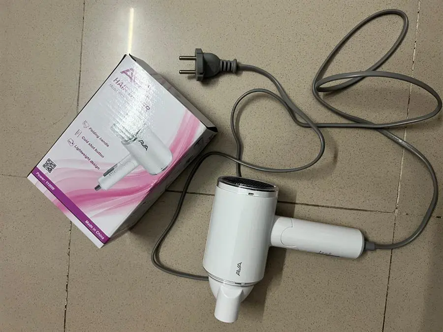 Khách hàng review Máy sấy tóc 1100W AVA RCY-7022 4