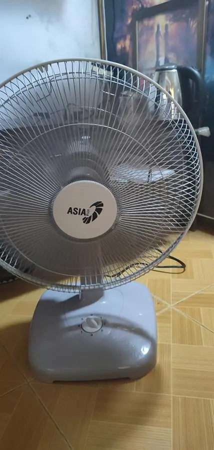Khách hàng review Quạt bàn Asia 3 cánh B16001-XV1 45W 4