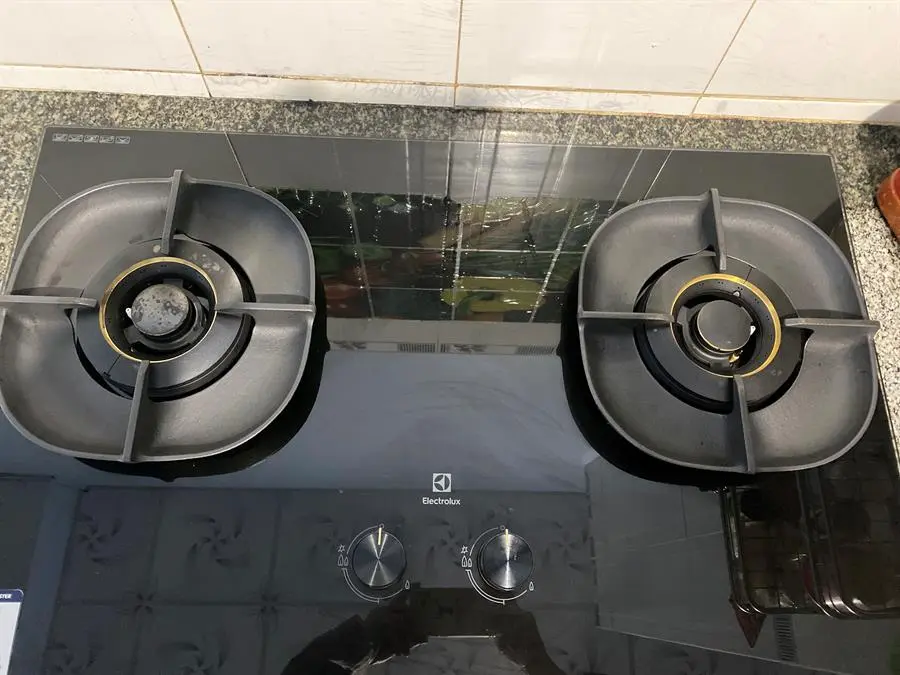 Khách hàng review Bếp ga âm Electrolux EHG8250BC 7
