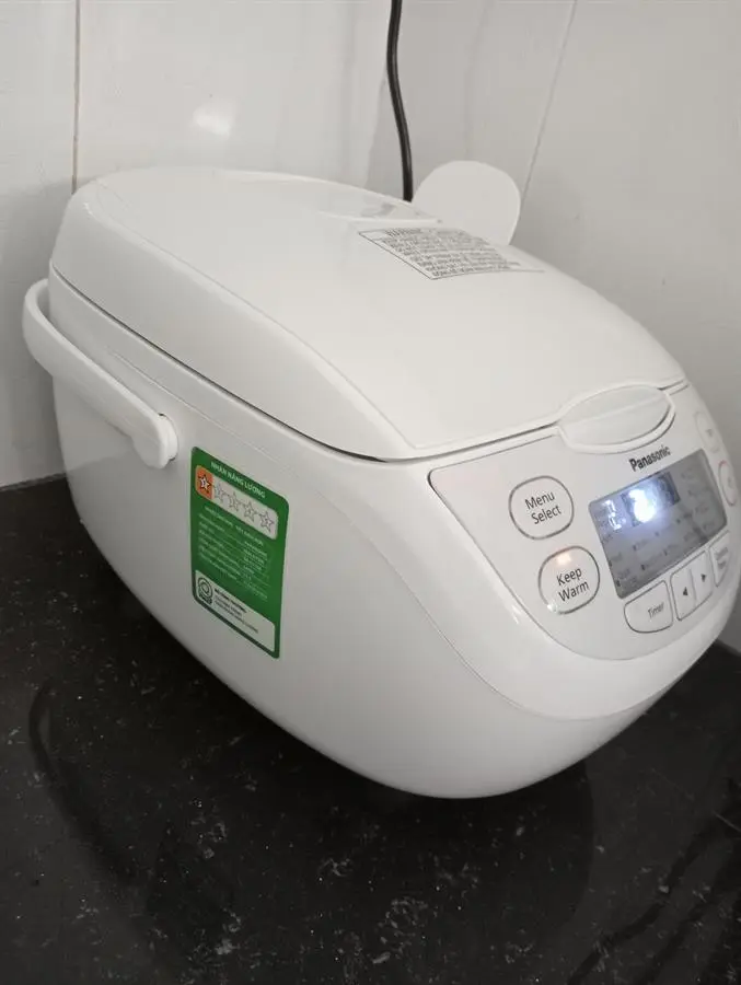 Khách hàng review Nồi cơm điện tử Panasonic 1 lít SR-CL108WRA 12