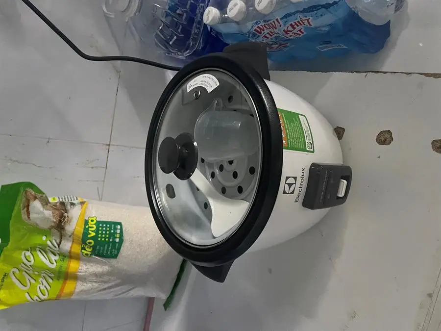 Khách hàng review Nồi cơm nắp rời Electrolux 1.8 lít E2RC1-320W 4