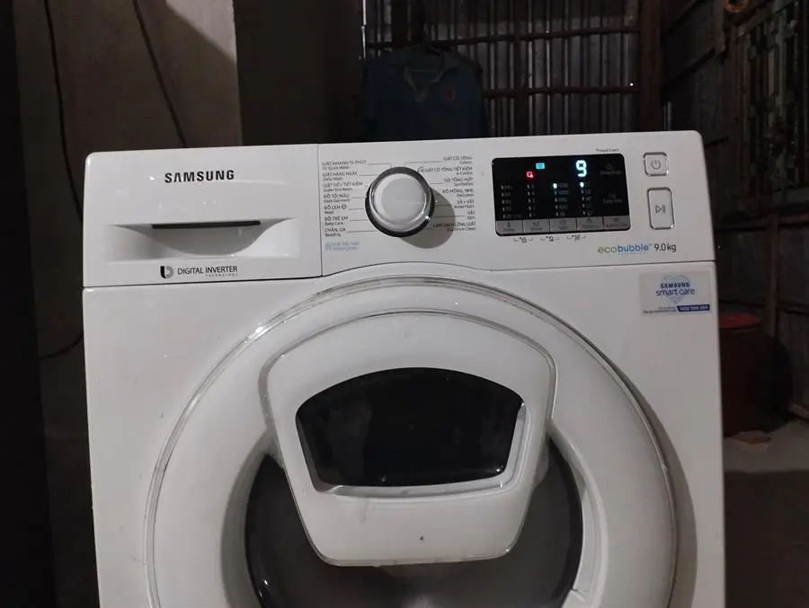 Khách hàng review Máy giặt Samsung Inverter 9 kg WW90K52E0WW/SV 1