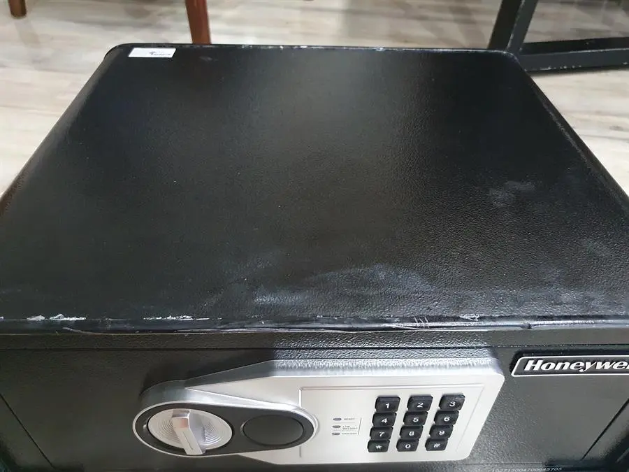 Khách hàng review Két sắt cá nhân 20.8 lít Honeywell điện tử 5705 2