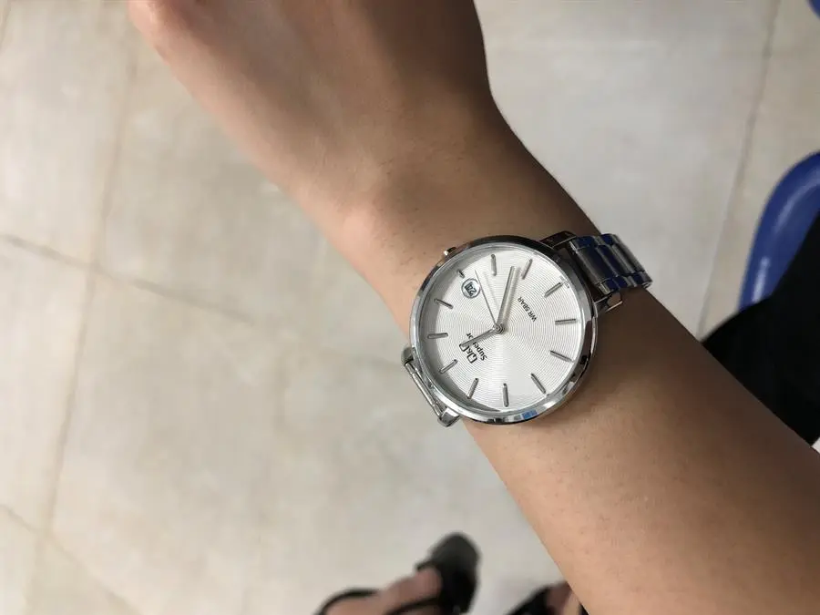 Khách hàng review Đồng hồ Q 5