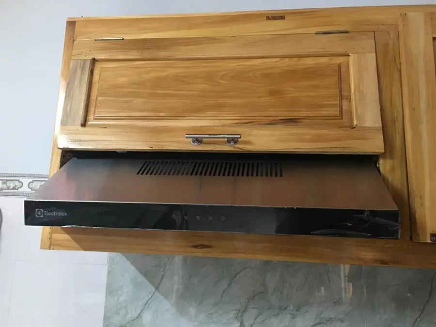 Khách hàng review Máy hút mùi âm tủ Electrolux ERF726SBA 1