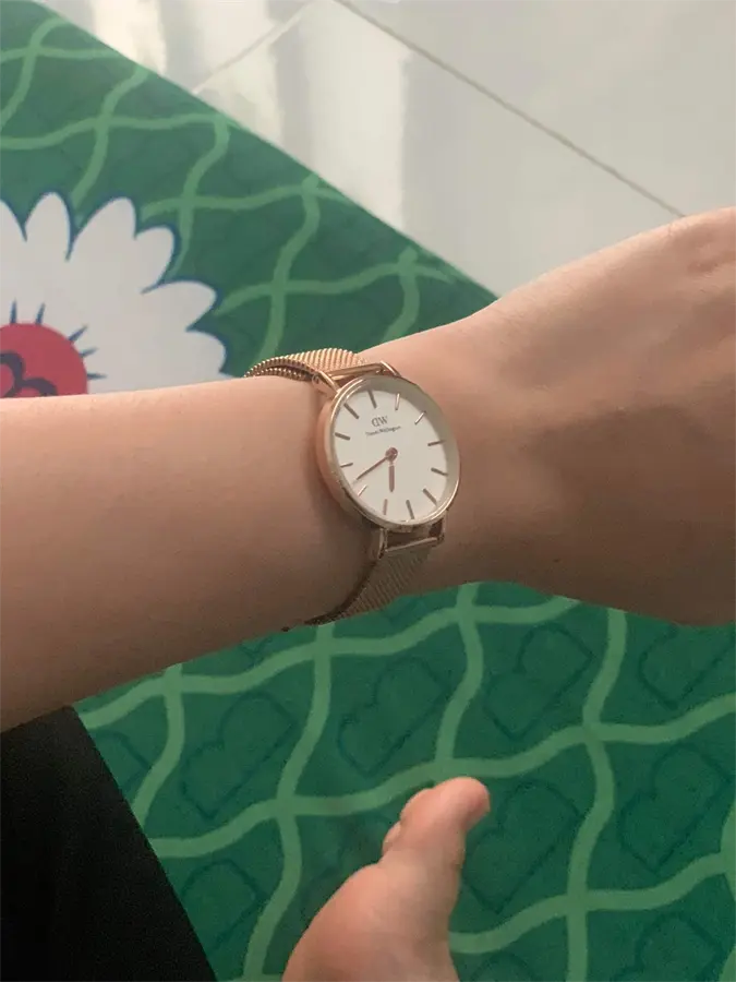 Khách hàng review Đồng hồ ELIO Nàng Thơ 32 mm Nữ ES051-01 5