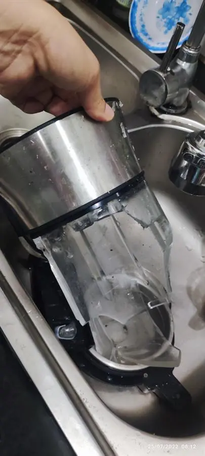 Khách hàng review Máy làm sữa hạt đa năng Unie V6 3