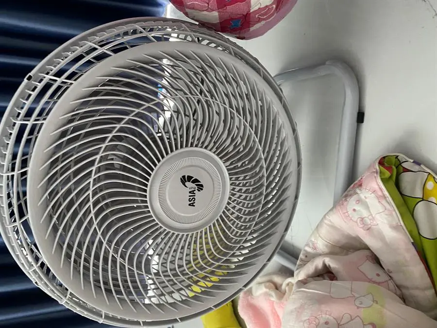 Khách hàng review Quạt sàn Asia 6 cánh STB1601-XV0 80W 5