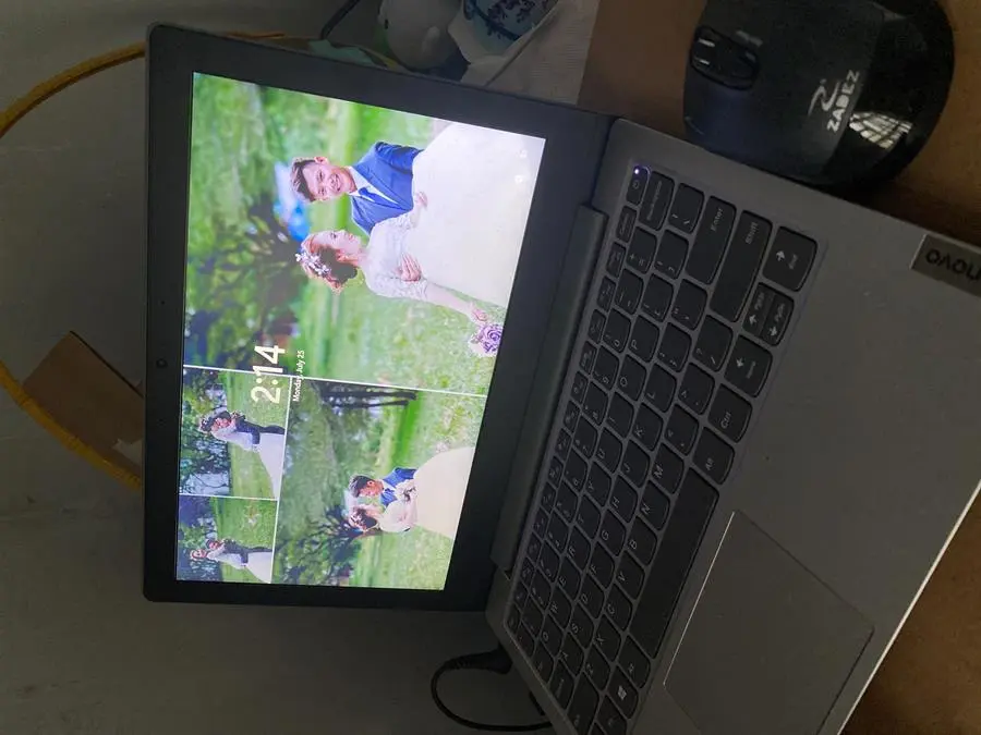 Khách hàng review Laptop Lenovo Ideapad 1 11IGL05 N5030/4GB/256GB/Win11 (81VT006FVN) 2