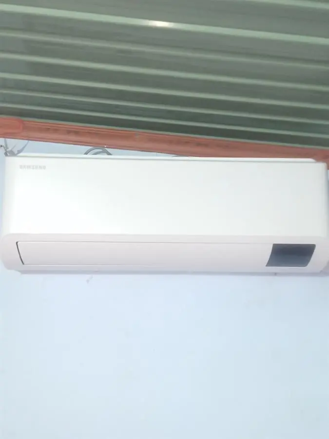Khách hàng review Máy lạnh Samsung Inverter 1.5 HP AR13TYHYCWKNSV 16