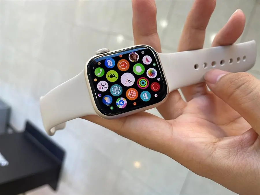 Khách hàng review Apple Watch Series 7 GPS   Cellular 41mm 1